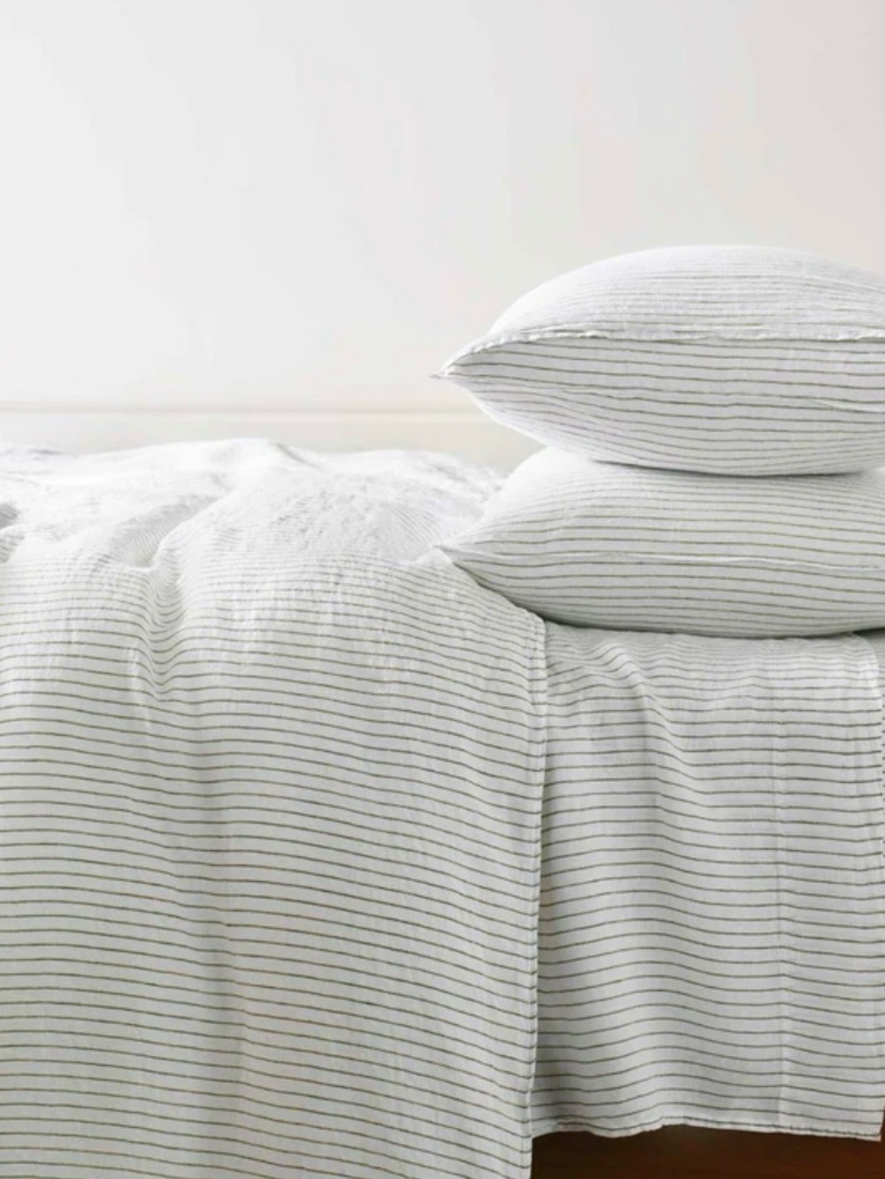 Brook linen washed european linen pillowcase set — pinstripe in fresh moss - Picture 2 of 4